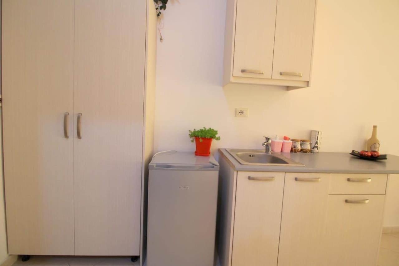 Mona's 1 Apartament